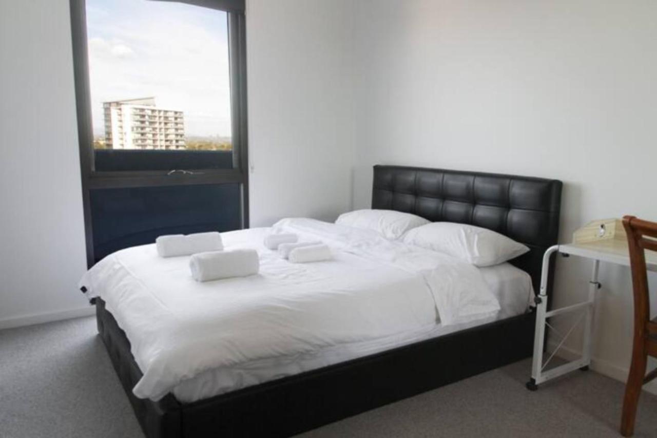 New Spacious 2 Bedroom With Gorgeous City Views Melbourne Exterior photo